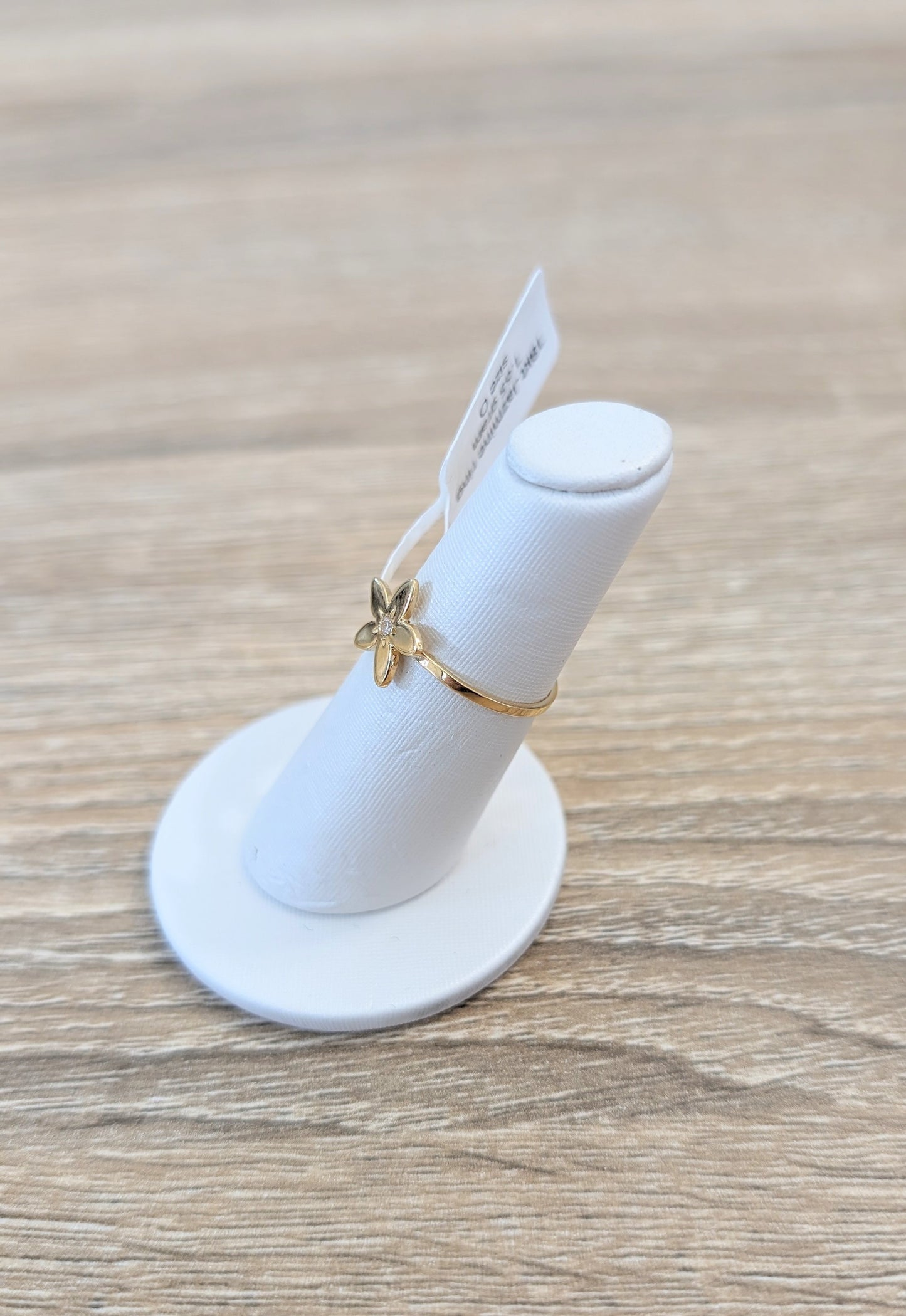 18kt Jasmine Ring